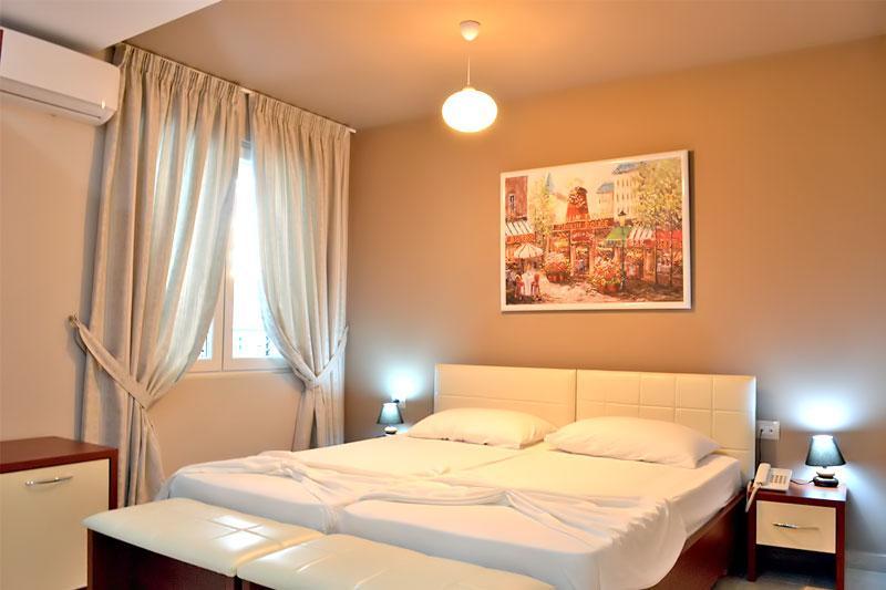 Vila Ada Hotel Tiranë Luaran gambar